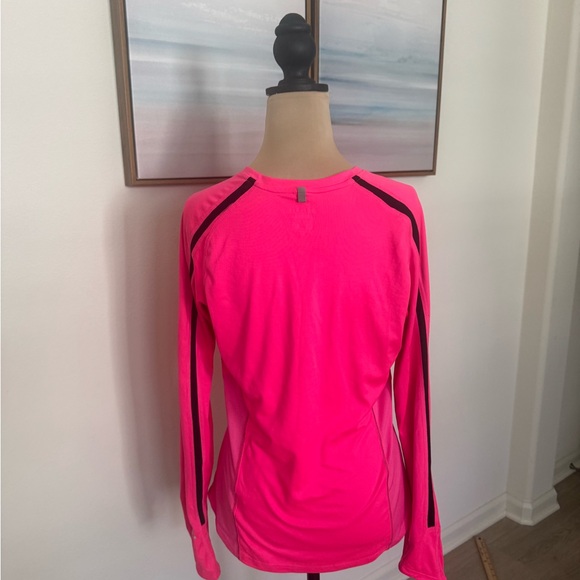 Nike Women's Vibrant Pink Long Sleeve Tee - Picture 4 of 6